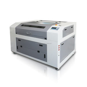 Découpeuse de laser du CO2 6090 de haute précision pour la taille fonctionnante de la résine plastique Materials600 * 900mm de PVC - Product Image 1