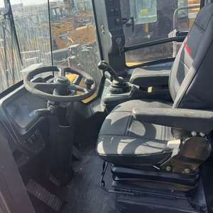 Cargadora de Ruedas Liugong 862H Usada Original - Sistema Hidráulico en Buen Estado para Logística Portuaria - Product Image 6