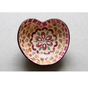 Handcrafted Vietnamese <b>Coconut</b> <b>Shell</b> Bowl Heart Shape Cheap Price Natural Salad Bowl Customized Logo - Product Image 1