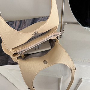 Bolso bandolera naranja con hebilla magnética, bolso de mensajero a la moda para mujer, estilo informal de verano para ir al trabajo - Product Image 2