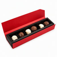 Boîte cadeau en papier rouge mince avec logo personnalisé et insert à 6 compartiments pour truffes et bonbons, vente en gros, fabricant