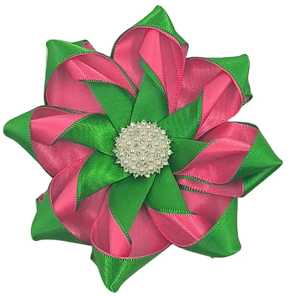 4.5X4.5 Inch Akas Studentenvereniging Roze En Groene Studentenvereniging Zijde Bloem Corsage Lint Bloemblad Parel Vrouwen Broche Pin