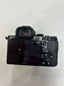 Buen Precio, Cámara Sony Alpha 7R (ILCE-7R) <span class=keywords><strong>de</strong></span> Fotograma Completo y 36MP, Solo Cuerpo, Nivel Básico, con <span class=keywords><strong>Tarjeta</strong></span> SD - Product Image 3