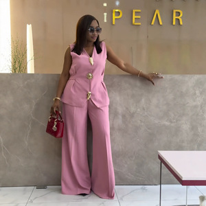 <span class=keywords><strong>Ensemble</strong></span> deux pièces décontracté pour <span class=keywords><strong>femme</strong></span>, style transfrontalier Europe-Amérique, nouveau style africain, avec pantalon et débardeur sans manches à col nœud et laçage - Product Image 1