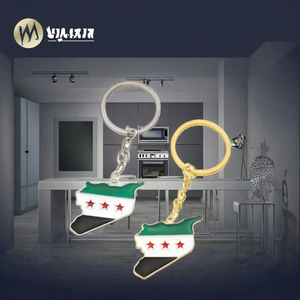 Llavero con colgante de bandera Siria chapado en oro de 18 quilates Llavero de metal de aleación de zinc con colgante de mapa de Siria Llavero de diseño único - Product Image 2