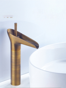 Grifo de lavabo de latón de lujo contemporáneo con una sola manija y un solo orificio, superficie pulida y válvula de cerámica tipo <span class=keywords><strong>cascada</strong></span> - Product Image 6