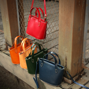 Sac à bandoulière en cuir de vachette véritable fait main pour femme, tanné végétal, sac fourre-tout - Product Image 3