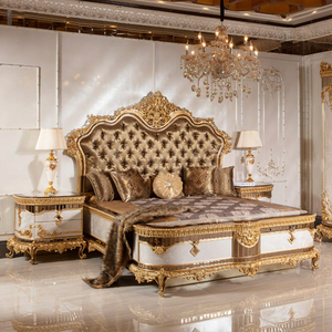 Letto Matrimoniale con Decorazioni in Foglia d'Oro, Stile Classico Francese, Realizzato in Tessuto Importato, Supporta la Consegna Globale e Regionale - Product Image 1