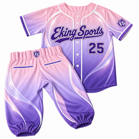 Ensemble de baseball en twill à rayures fines orange avec impression par sublimation, patchs appliqués personnalisés, short et chemise d'uniforme de baseball d'été