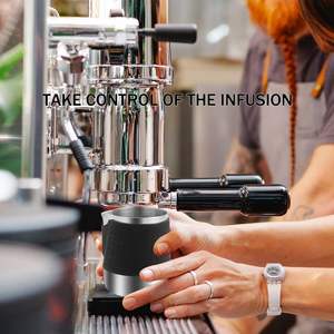 Pichet à mousser le lait, pichet à vapeur de lait de 420ml avec bec d'aigle, pichet à lait avec coussinets en silicone résistant à la chaleur - Product Image 6