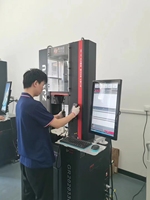 Máquina de Ensayo de Materiales Universal Electrohidráulica YIYU, Estándares BS/ASTM, Clase de Precisión 0.5, 1 Año de Garantía, Equipo de Laboratorio