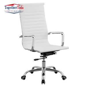 Sillas Ejecutivas de Oficina con Respaldo Alto, Ajustables, Giratorias, Ergonómicas, de Cuero Negro para Oficina - Product Image 2