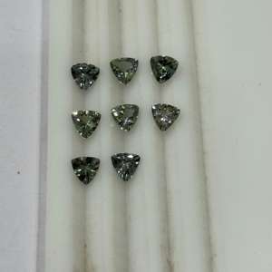 Rare Gemstone Unheated Green <b>Tanzanite</b> Trillion Cut Calibrated Gemstones Bulk Product - Product Image 1