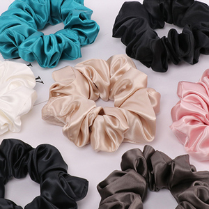 Bandeau de coiffure en satin frais de style européen et américain pour femmes - Product Image 3