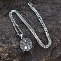 Collier Viking en acier inoxydable de style nordique avec pendentif Arbre de Vie Yggdrassil inspiré du mythe nordique