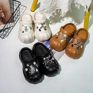 2024 nouvelle vente en gros rehausser mignon mode semelle épaisse <span class=keywords><strong>anti</strong></span>-dérapant femmes pantoufles de plage - Product Image 1