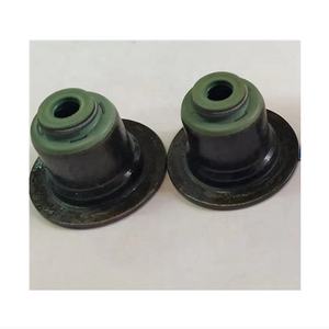 ซีลก้านวาล์วเครื่องยนต์ FKM รุ่น L807-10-155 L80710155 ทำจากยาง - Product Image 1