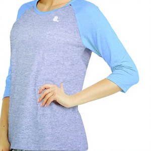 Camiseta Casual de Manga Larga para Mujer, Cuello Redondo, Color Gris Azulado, Logotipo, Transpirable, 100% Algodón Orgánico, Ecológica, de Secado Rápido - Product Image 1