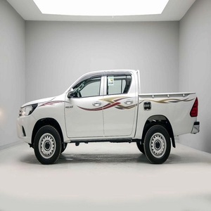 Usado 2025, Doble Cabina 4X4 2.4L - Blanco Perla Platino, Interior Negro - Product Image 2