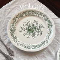 Service de table en céramique vert olive gaufré à motif floral, durable, écologique et de qualité alimentaire, style contemporain français – Assiette, bol, tasse, soucoupe – Coffret cadeau
