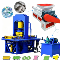 Machine à fabriquer des briques à partir de plastique recyclé, équipement de fabrication de blocs en plastique recyclé pour la construction et le pavage