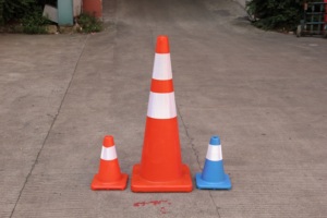 Cono Stradale Economico da 900 mm, Fornitore di Coni in PVC da 90 cm per Controllo del Traffico e Sicurezza Edile - Product Image 2