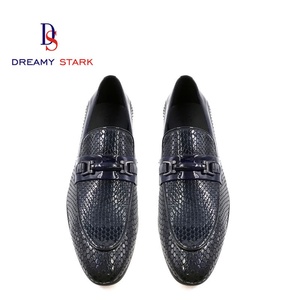 Mocasines Italianos Duraderos Hechos a Mano con Cuero Genuino, Cómodos y Fáciles de Poner, en Negro y Marrón, con Acabado Brunishing, Formales, con Logotipo Personalizado, Diseño Original de Marca - Product Image 4