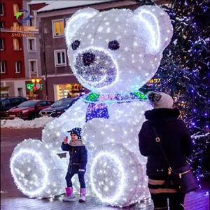 Énorme bonhomme de neige de noël éclairé par LED Commercial, grandes décorations de noël en plein air
