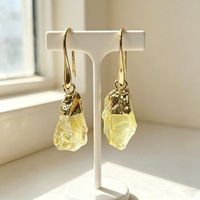 Boucles d'oreilles en cristal de quartz rose en gros, bijoux de mode en pierre naturelle pour femmes 2022, boucles d'oreilles en cristal brut, boucles d'oreilles Druzy