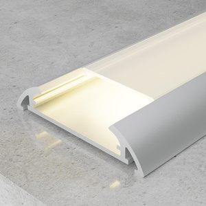 Lampada in plastica per due tubi T8 da 1,2 m, ideale per l'illuminazione efficiente in uffici, case e spazi commerciali. - Product Image 1