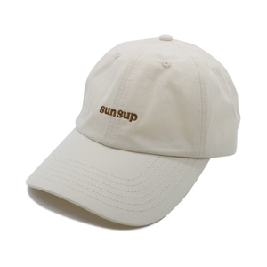 หมวกเบสบอลปักโลโก้ 6 แผง OEM แบบไม่เสริมโครงสร้าง สีเบจ สำหรับผู้ชายและผู้หญิง ใช้กลางแจ้ง ทำจากผ้าฝ้าย 100% หมวกแก๊ปทรง Dad Hat - Product Image 2