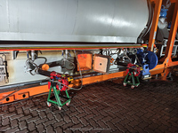 Unité de désorption thermique montée sur chenilles (UTD) pour la récupération des hydrocarbures des déchets de forage à base d'huile et des boues pétrolières