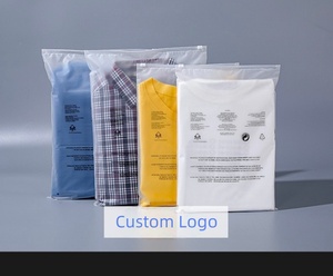 Sacs de vêtements de luxe avec logo personnalisé, sacs transparents en polyéthylène avec fermeture éclair, emballage en PE pour vêtements, sacs à fermeture éclair, sacs en plastique - Product Image 6