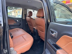 Fengjun 7 2021 2.0T Diésel, 4x2, Camioneta Doble Cabina Ultrapráctica, Vehículo <span class=keywords><strong>de</strong></span> Gran Venta <span class=keywords><strong>de</strong></span> la Marca China <span class=keywords><strong>de</strong></span> Automóviles - Product Image 3