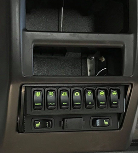 Hochwertiger, kundenspezifischer Laser-Hazard-LED-Lichtschalter, Ein/Aus, 12V 20A, Carling L-Serie, Polaris Ranger Wippschalter, Blinker für Offroad - Product Image 3