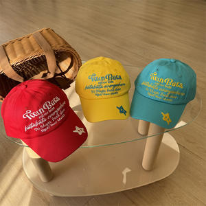 Gorra de béisbol bordada para mujer, con bloques de color, protección solar, transpirable, cortavientos, estilo pico de pato, para uso exterior, colores rojo y azul. - Product Image 4