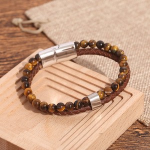 Bracciale da uomo alla moda personalizzato con perle di pietra naturale marrone e pelle, semplice bracciale a doppio strato con chiusura magnetica in lega - Product Image 4