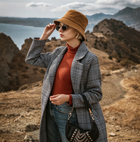Op maat gemaakte vintage faux suède reversibele bucket hat met sherpa fleece, brede rand, koudebestendig, warm, OEM ODM bulk ski wintermuts outdoor