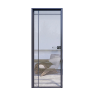 Nouvelle conception de porte battante en aluminium noir minimaliste avec cadre étroit, verre cannelé, lumière douce et intimité pour salle de yoga