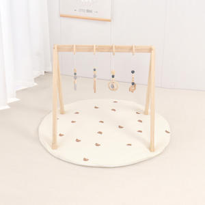 Portique d'activités pliable en bois naturel <span class=keywords><strong>pour</strong></span> <span class=keywords><strong>bébé</strong></span>, <span class=keywords><strong>jouet</strong></span> de dentition, tapis de jeu éducatif sensoriel Montessori <span class=keywords><strong>pour</strong></span> nourrissons - Product Image 3