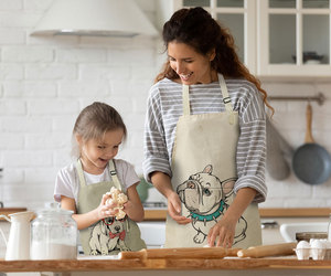 Hot Bán Giá Rẻ Khuyến Mãi Tùy Chỉnh Không Thấm Nước 100% Cotton Linen Nấu Nướng Tạp Dề Với Cartoon Dog In Ấn - Product Image 6