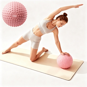 Waterproof PVC 25cm Yoga <b>Ball</b> Antislip Customizable Pilates <b>Massage</b> Yoga <b>Ball</b> With Raised Dots for Fitness - Product Image 1