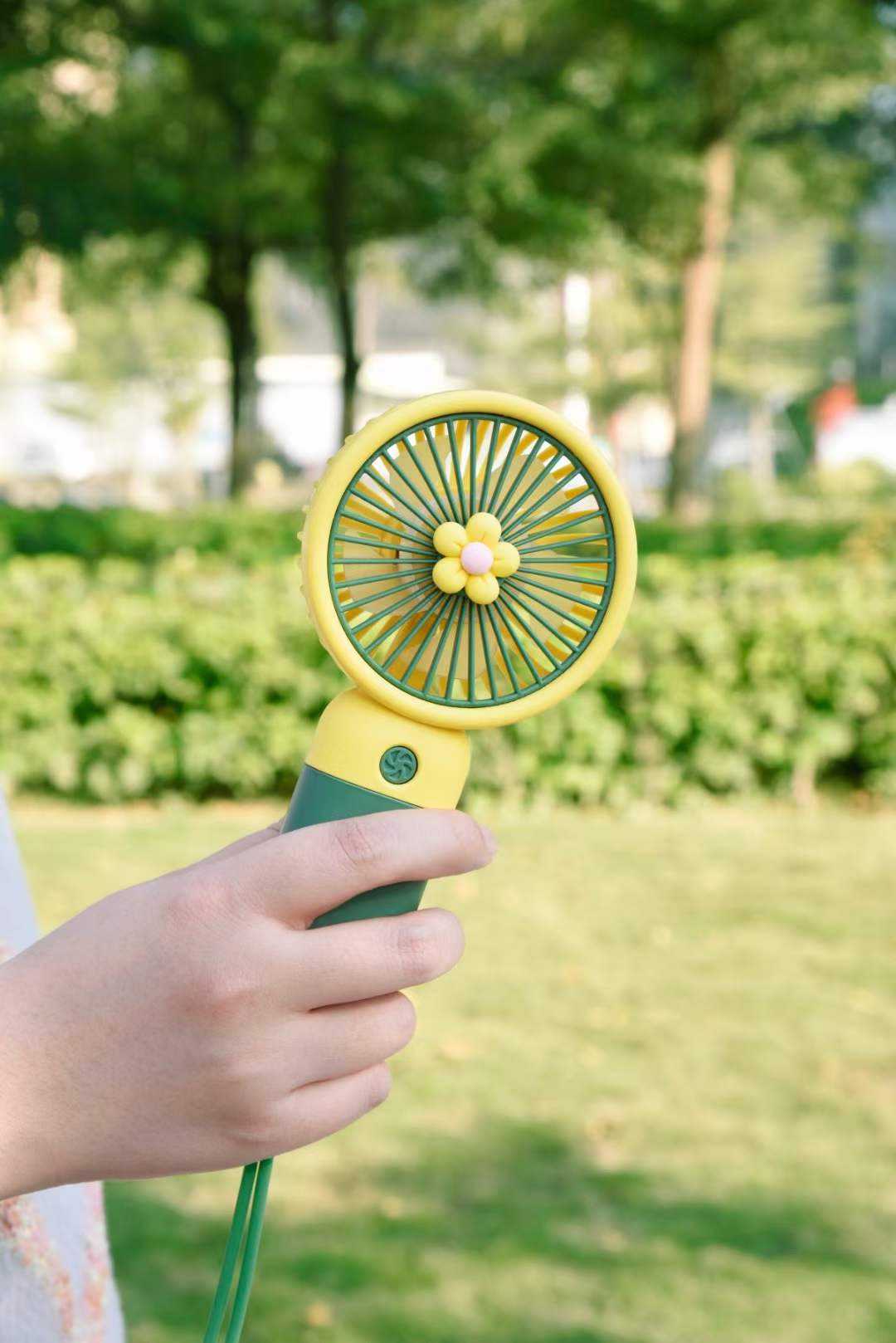 Mini Ventilateur Portable D'été, Ventilateur électrique Rechargeable Portable, Ventilateur à Main Pour étudiants, Charge USB, Fleurs, Plusieurs Styles Et Couleurs