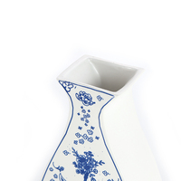 Nouveau grand vase en céramique en porcelaine bleue et blanche de conception esthétique chinoise