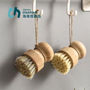 Cepillo de limpieza de cocina de bambú portátil duradero natural con logotipo personalizado al por mayor - Product Image 1