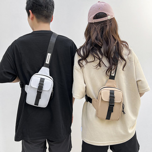 กระเป๋าคาดลำตัวทรงสี่เหลี่ยมเล็ก ดีไซน์โลโก้เองได้ กันน้ำ ใส่โทรศัพท์ได้ เหมาะสำหรับผู้ชาย - Product Image 4