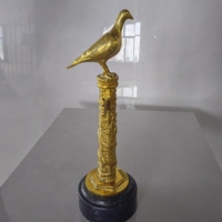 Laiton paix colombe trophée personnalisé trophée fabricants en gros
