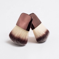Pinceau cosmétique ZH Cosmetics, marque privée, format voyage, OEM, manche en bois portable, pinceau plat pour le maquillage du visage