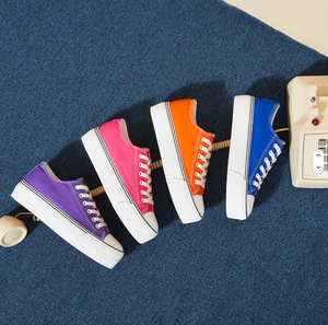<span class=keywords><strong>Scarpe</strong></span> da Passeggio Vulcanizzate <span class=keywords><strong>in</strong></span> <span class=keywords><strong>Tela</strong></span> Nere e <span class=keywords><strong>Bianche</strong></span> alla Moda, Comode e Antiscivolo da Donna, a Taglio Basso, per Primavera Autunno Inverno - Product Image 6