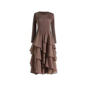 فساتين نسائية أنيقة للخريف بطول متوسط مع تصميم مطوي وكشكشة وزخرفة مجعدة وأكمام طويلة وتصميم متدرج بنمط صلب منسوج - Product Image 1